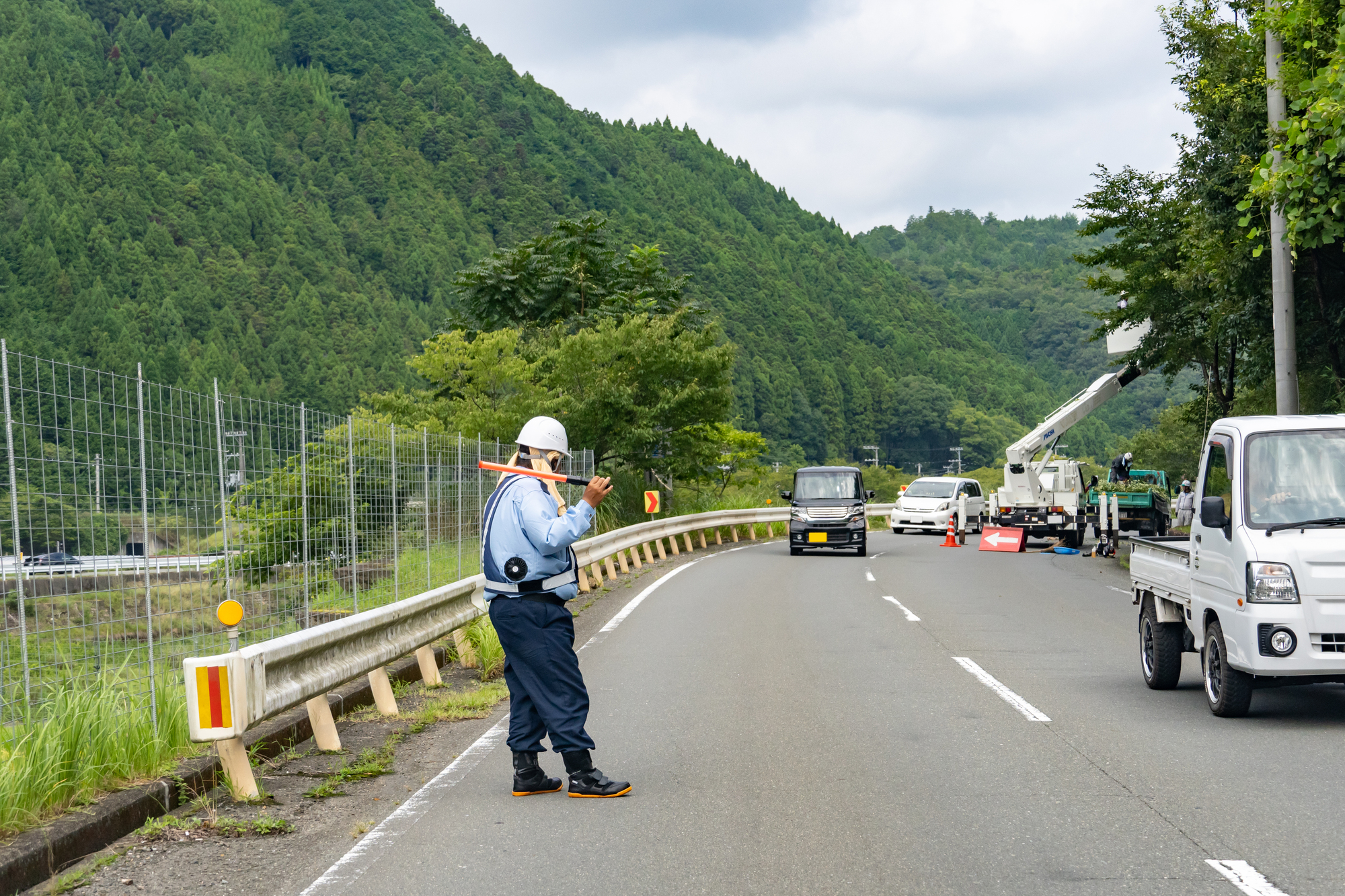 正社員は月給制 | 長野県長野市で警備の求人なら長野道路警備株式会社