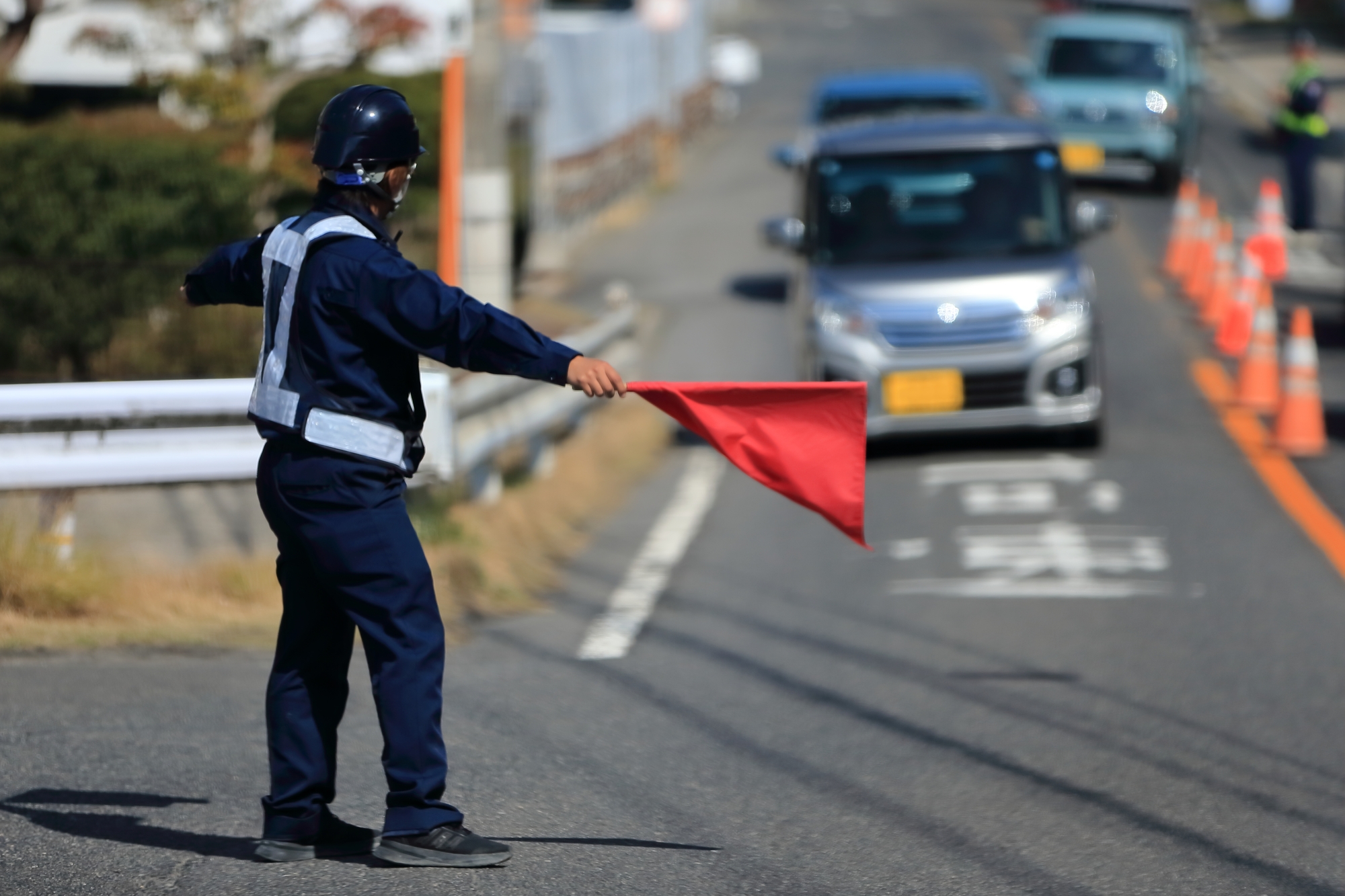 経験者は活躍可能 | 長野県長野市で警備の求人なら長野道路警備株式会社